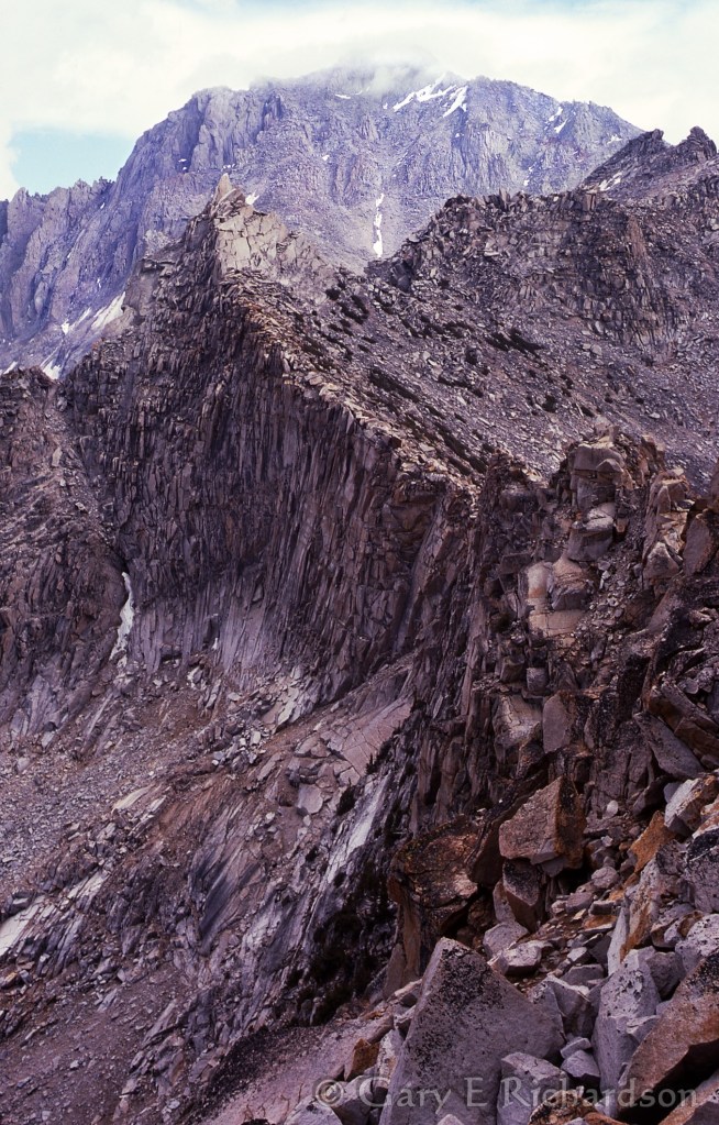 Looking along the Sierra crest from Kearsarge Pass to University Peak, 1976